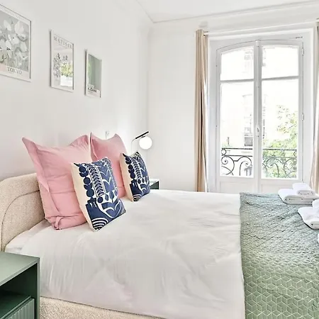 Appartement Parisien Spacieux #marais #rivoli - Ii Parijs